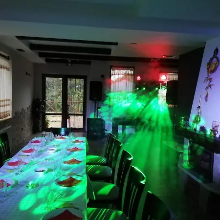 Nyaraló даяница