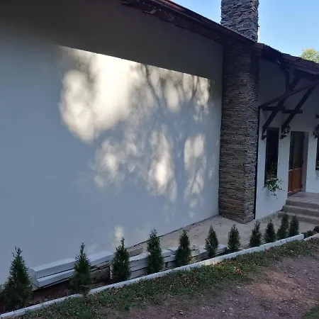 даяница Holiday home Kopilovtsi